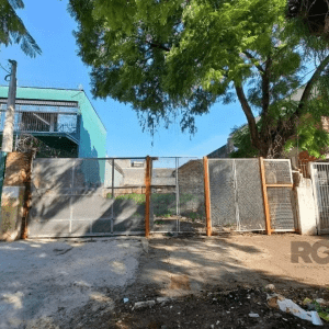 Terreno a venda na melhor localização do 4ª Distrito.Terreno medindo 9,30x33 mts. total de