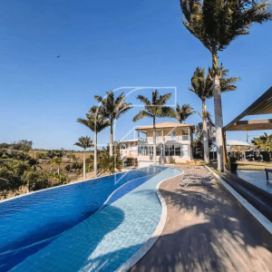 Imóvel para venda possui 5800 metros quadrados com 3 quartos em Village do Sol - Guarapari