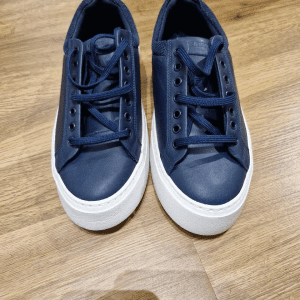 product-grid-gallery-item