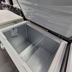 product-grid-gallery-item